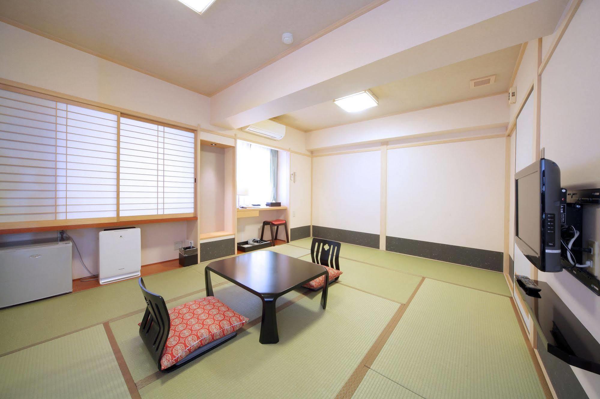 Hotel Chatelet Inn Kyōto Esterno foto